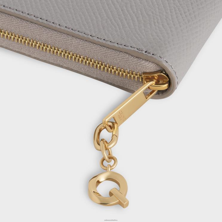 CELINE Gold Q Charm in Brass R0ZNN540